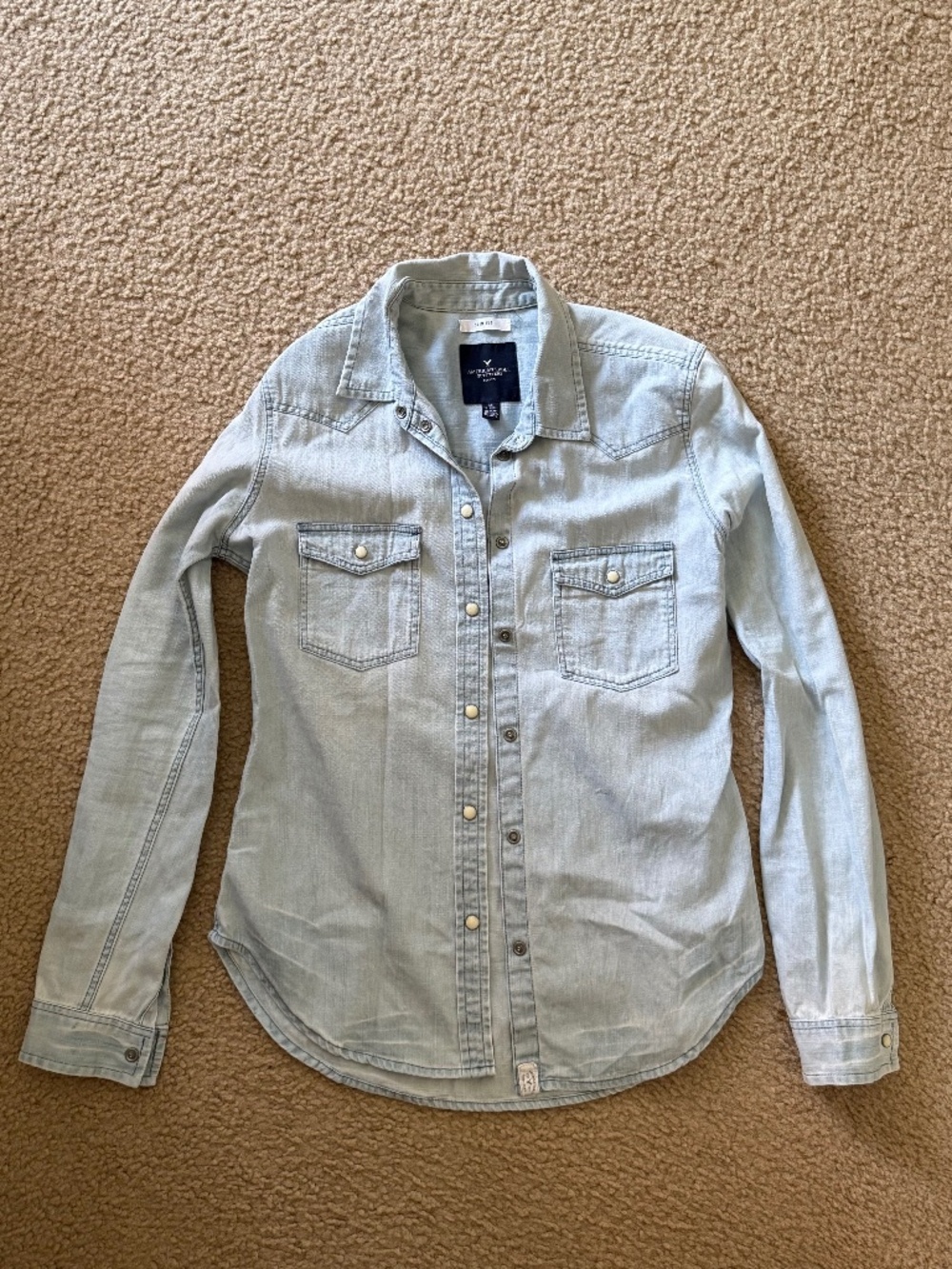 American Eagle Women’s Chambray Button-Up Shirt (Slim Fit) - Size XS